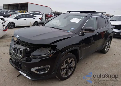 2018 Jeep Compass Limited 4X4 z USA, uszkodzony, nr VIN 3C4NJDCB4JT231947